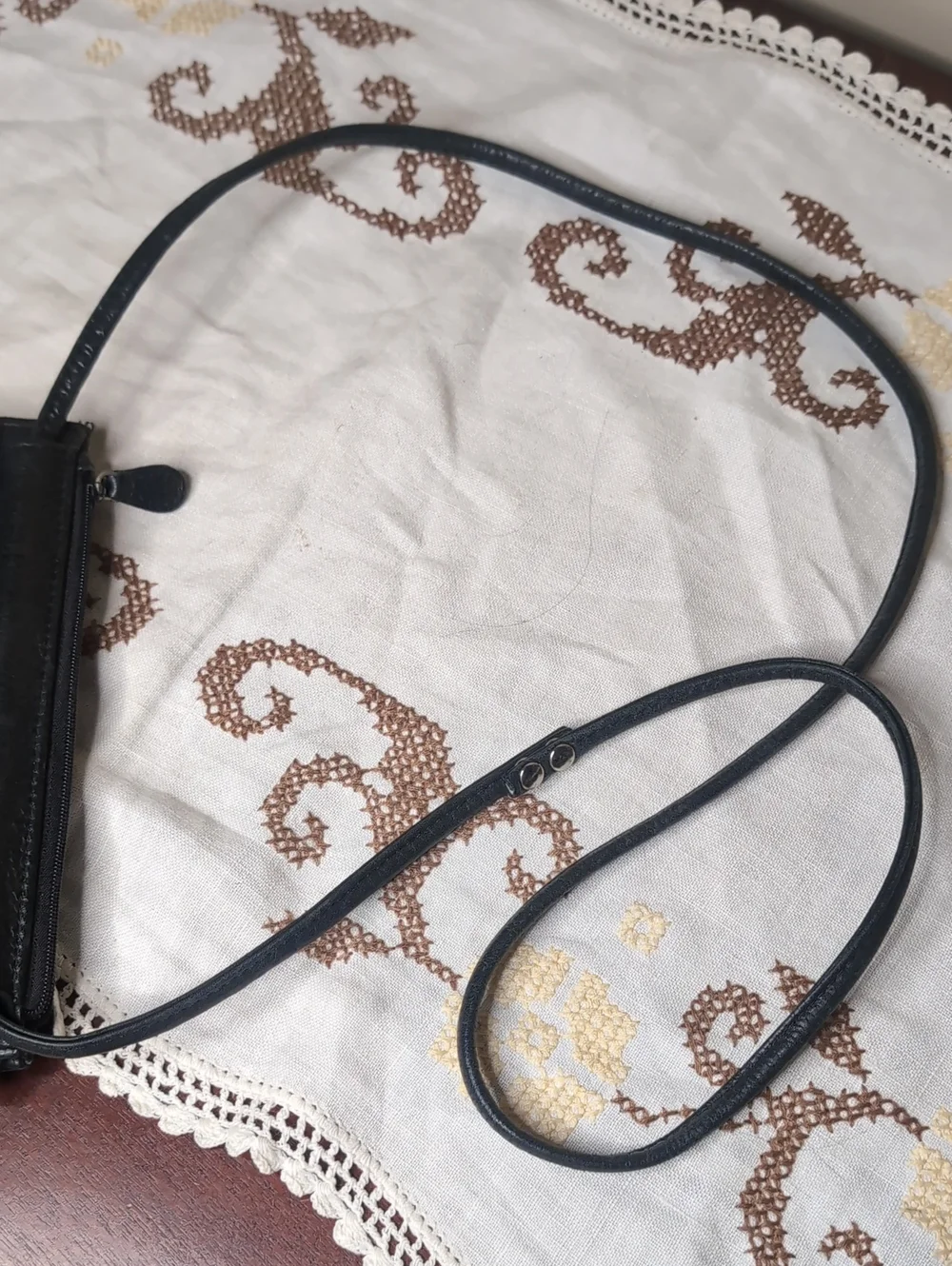 Fossil Black Leather Crossbody Wristlet Bag with Silver Accent